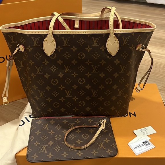 Louis Vuitton Neverfull MM - Picture 2 of 15